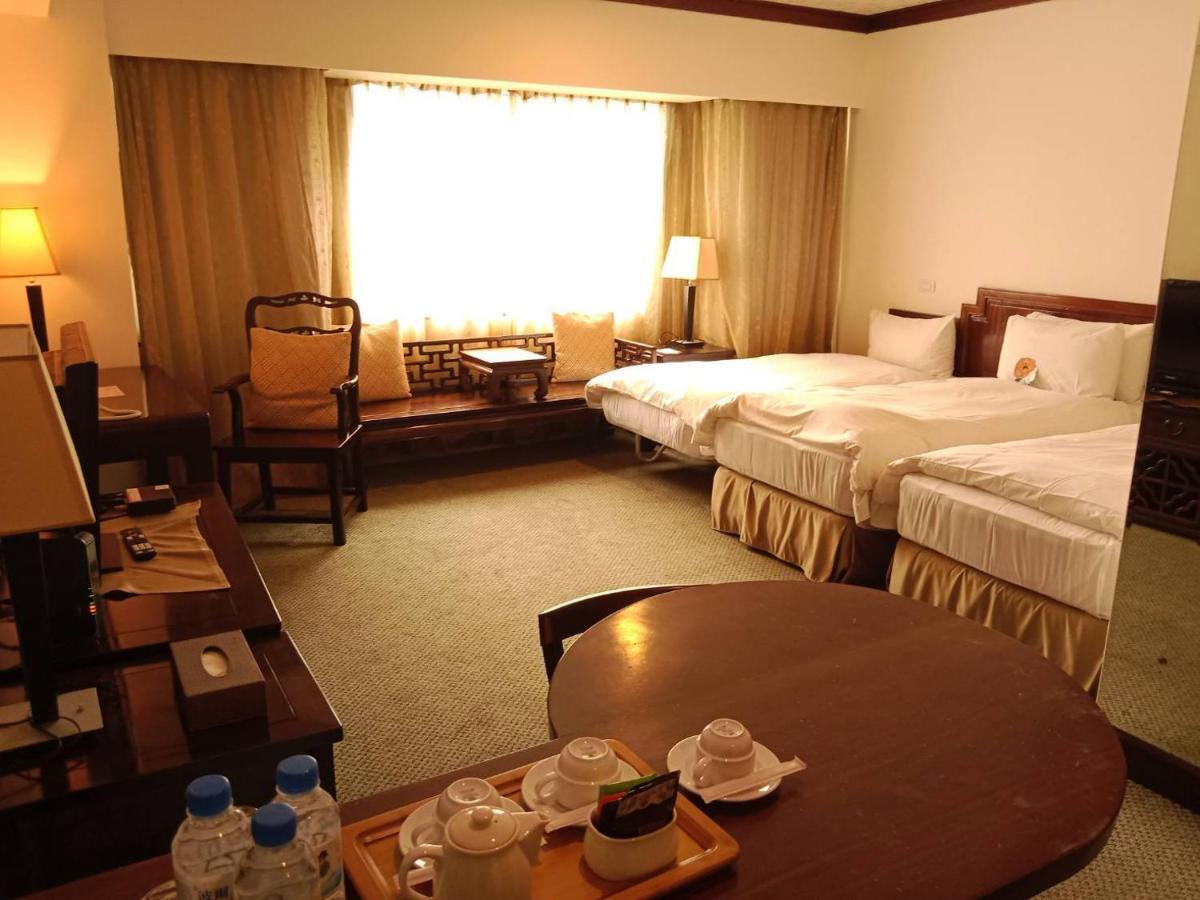 Beautiful Hotel Taipei Синдиан-Сити Экстерьер фото