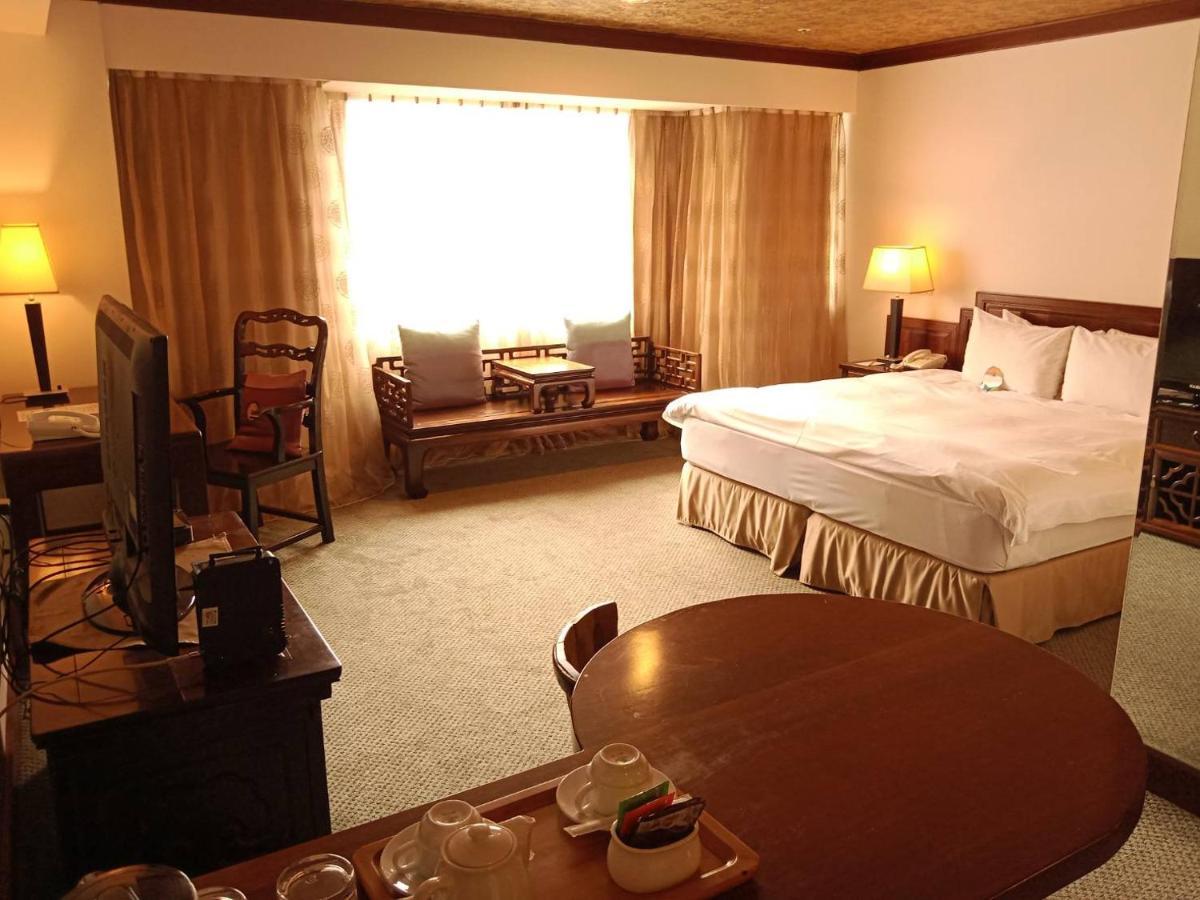 Beautiful Hotel Taipei Синдиан-Сити Экстерьер фото