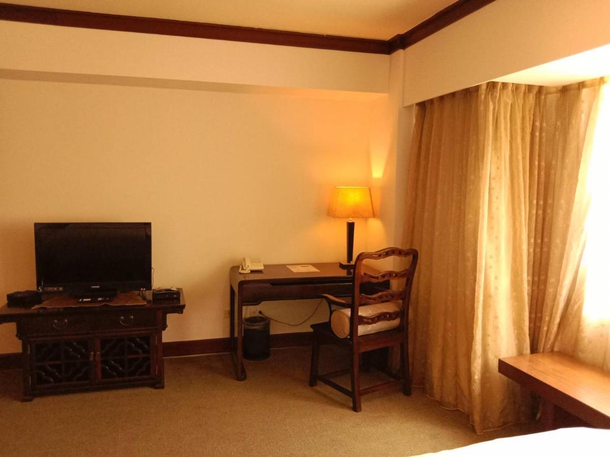 Beautiful Hotel Taipei Синдиан-Сити Экстерьер фото