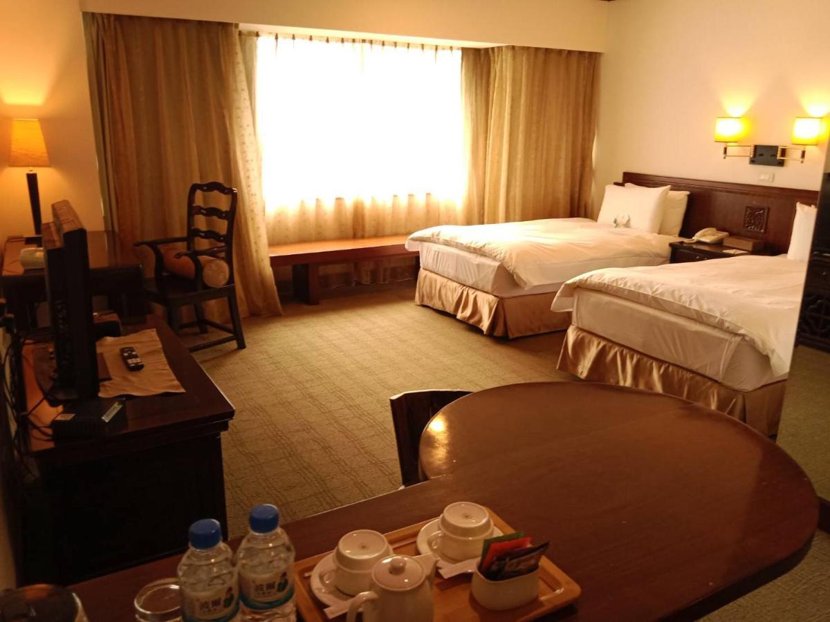 Beautiful Hotel Taipei Синдиан-Сити Экстерьер фото